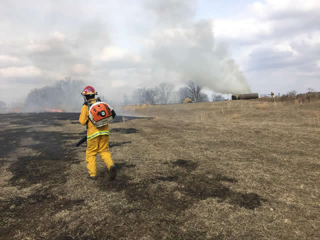 Boone County FPD puts out brush fire